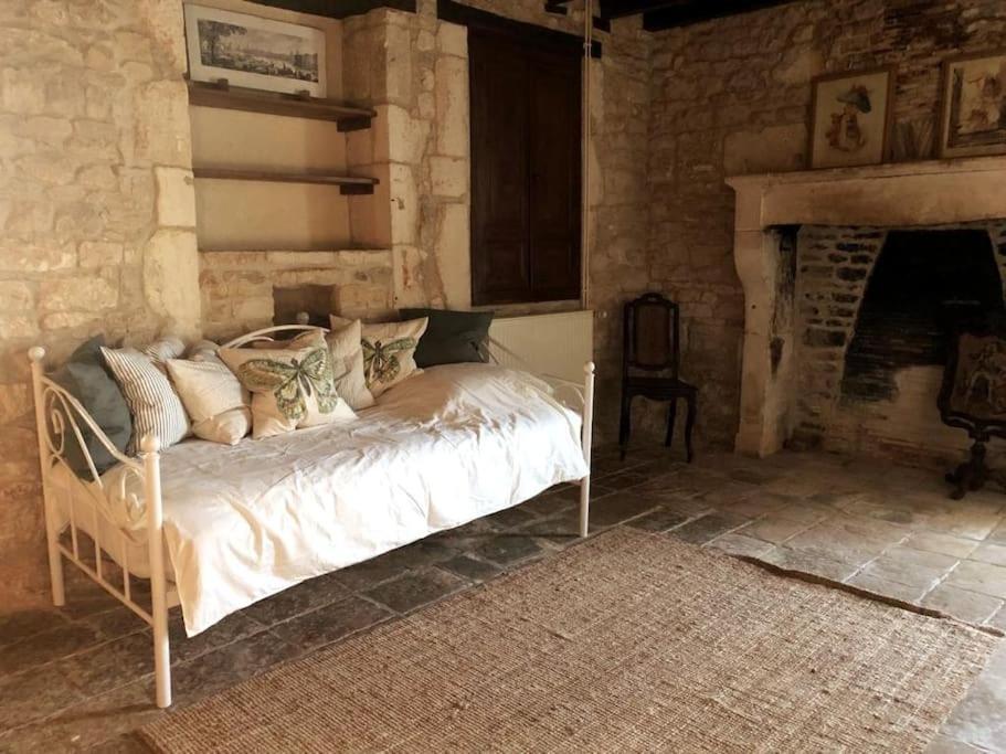 Uniquely Private Holiday Villa In The Charente Puyreaux Exterior photo